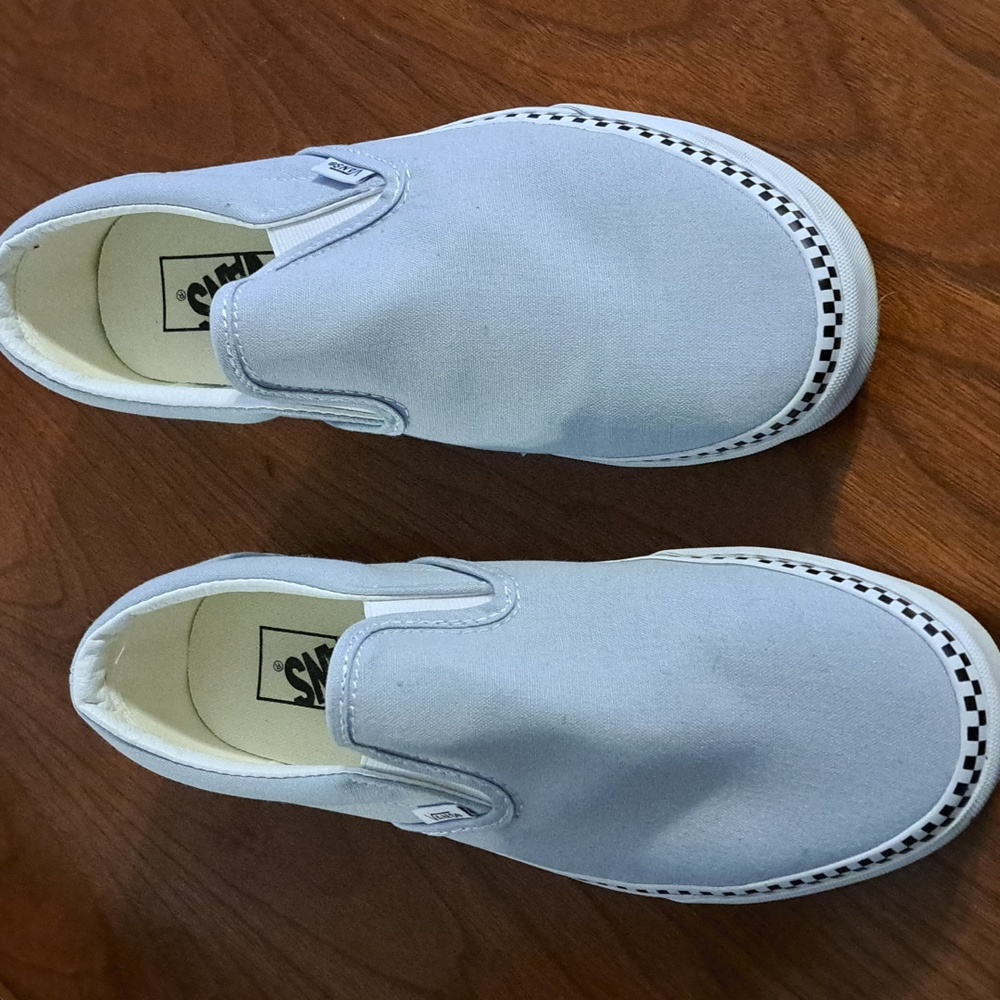 EUC Womens Van's Size 10